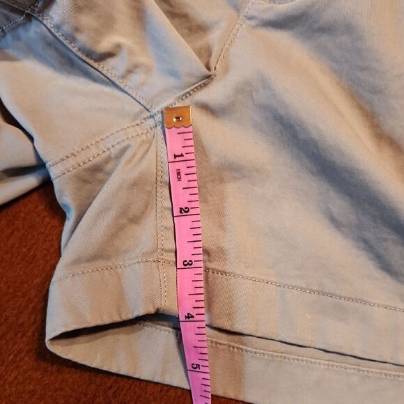 GAP Mid Rise 4" Inseam Khaki Casual Shorts, Size 0, Light Green - Picture 4 of 8